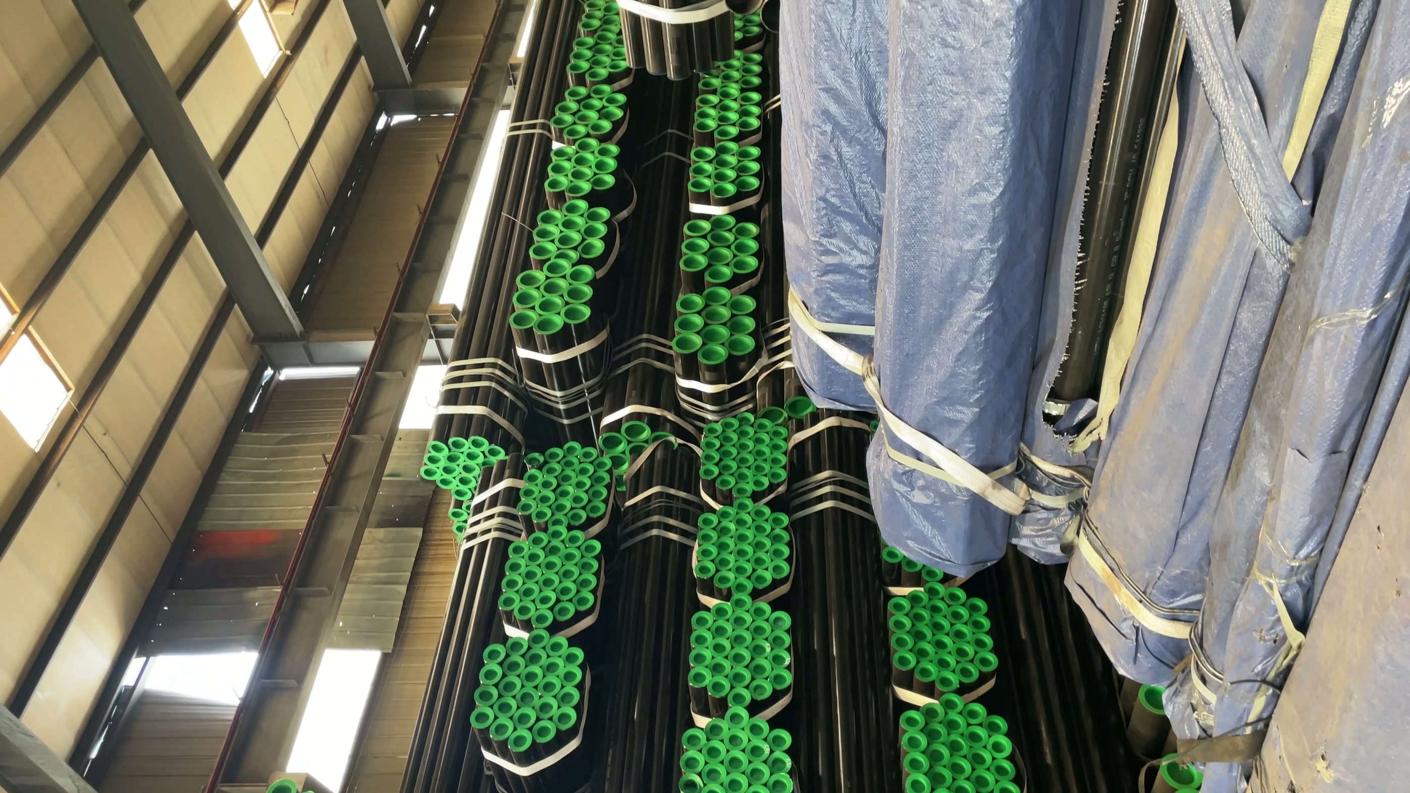 ASTM A106/A53 & API 5L Seamless Steel Pipes | Hot-Dipped Galvanized for Durability